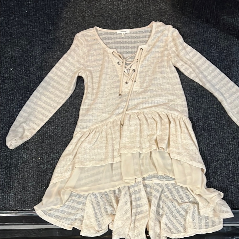 Maurices Cream Ribbed Tiered shirt lace up